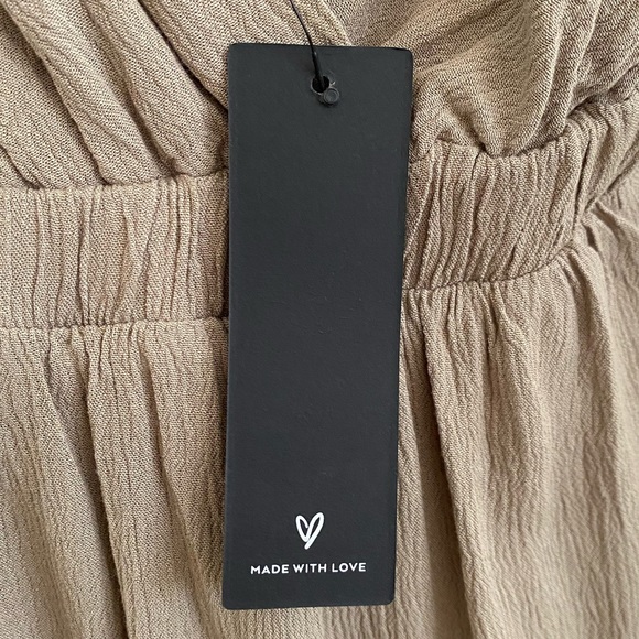 Lulus - Paradise is Calling Strappy Romper in Olive Green (NWT) - Size : M - Picture 10 of 12